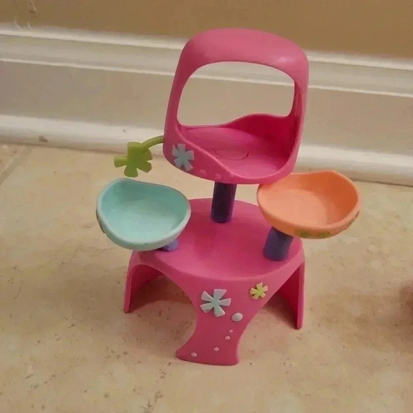 Lot of Littlest Pet Shop Accessories - Picture 3 of 6